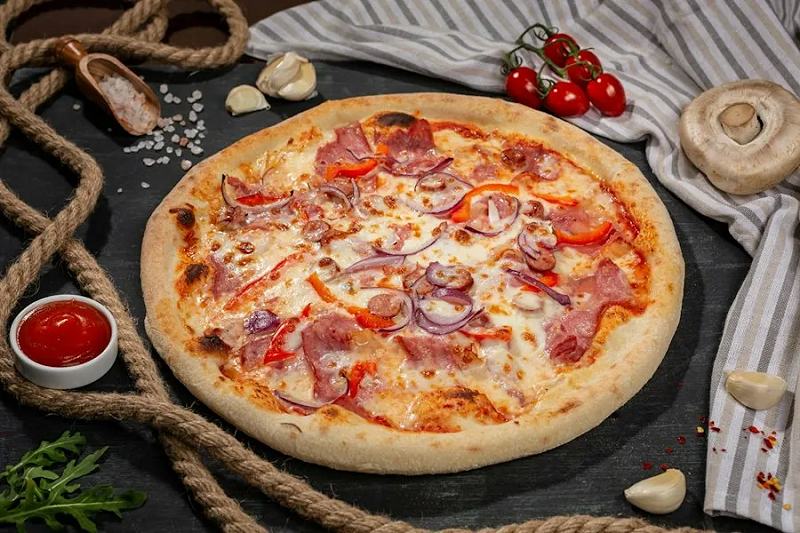 Pizza Rustica M