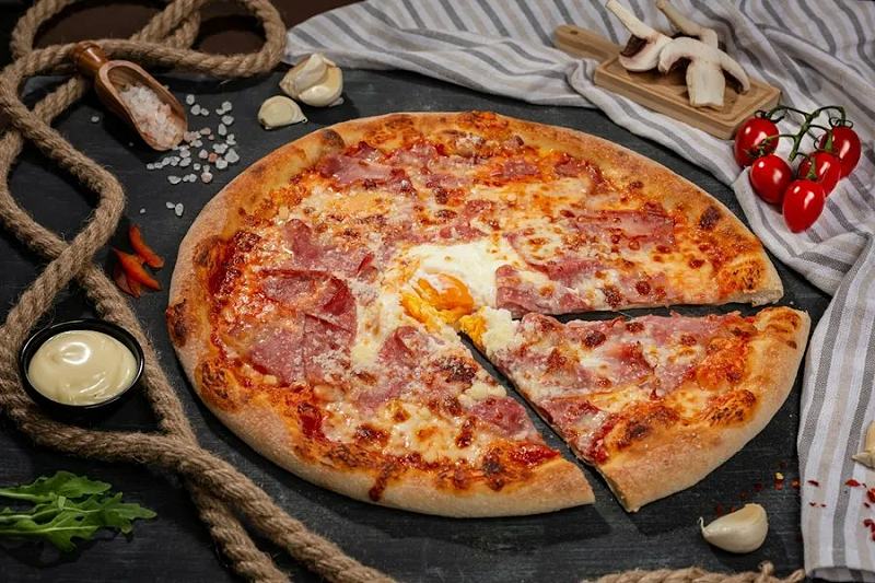 Pizza Carbonara L